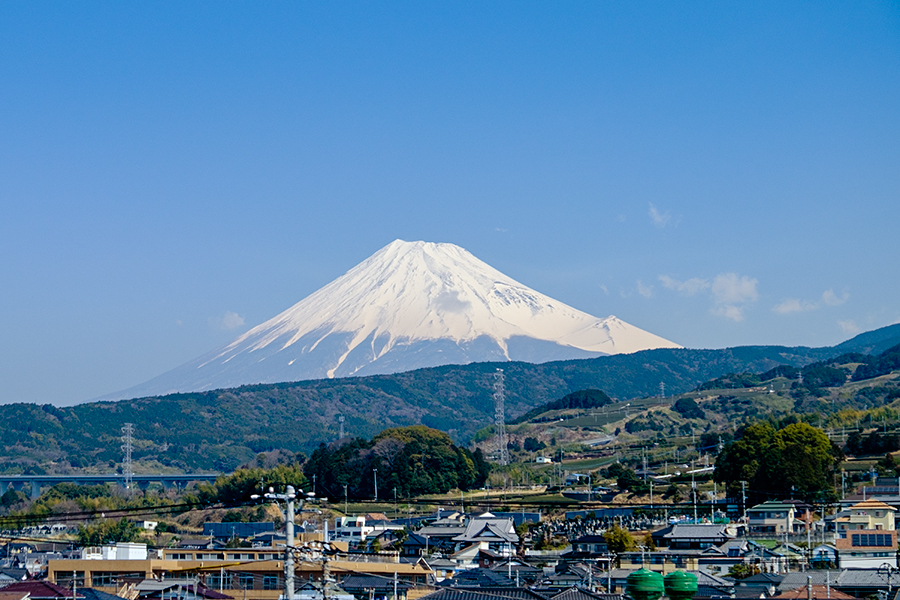 Monte Fuji desde el tren, abril 2017