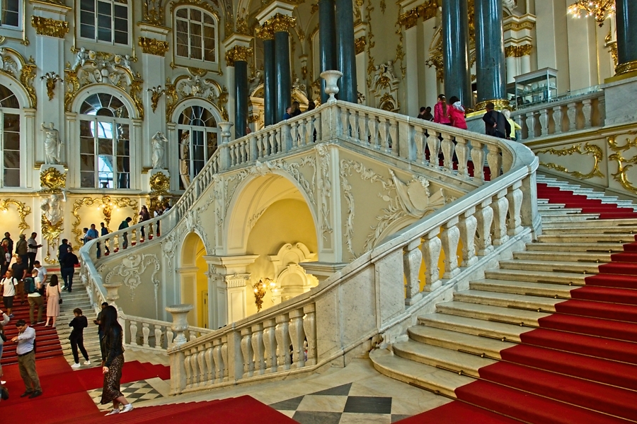 Escalera de L'Hermitage, julio 2019