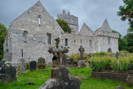 Abadía de Muckross, Munster, Irlanda, julio 2022