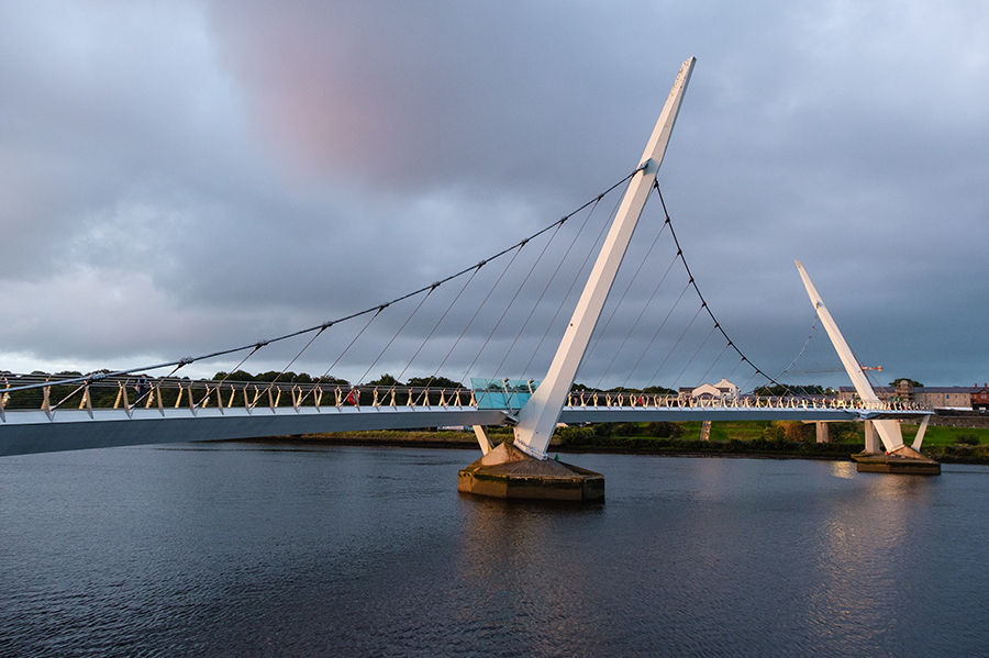 Puente de la Paz, Derry, Irlanda julio 2022