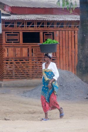 Mujer. Arusha, Tanzania, julio 2023