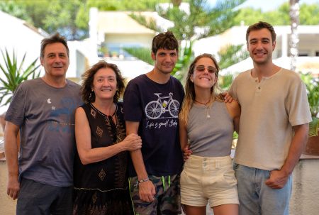 Familia, agosto 2026